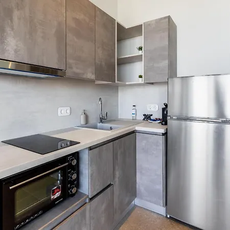 דירה Enalia Luxury Living